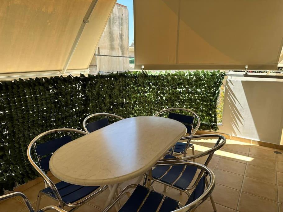 Riviera Beach, Seaside Spacious Apt. أنافيسوس المظهر الخارجي الصورة