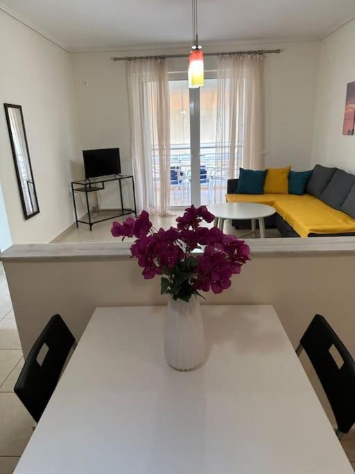 Riviera Beach, Seaside Spacious Apt. أنافيسوس المظهر الخارجي الصورة