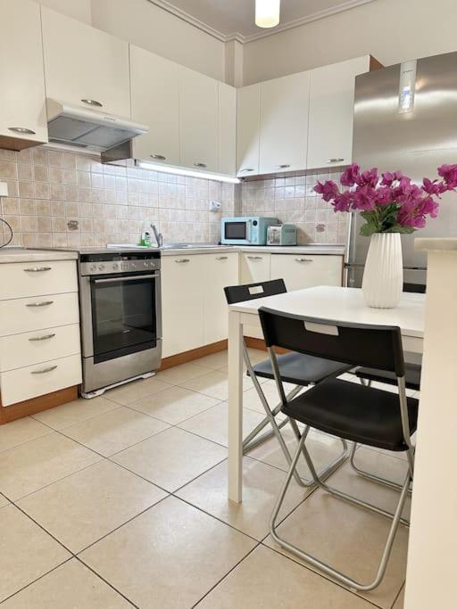 Riviera Beach, Seaside Spacious Apt. أنافيسوس المظهر الخارجي الصورة